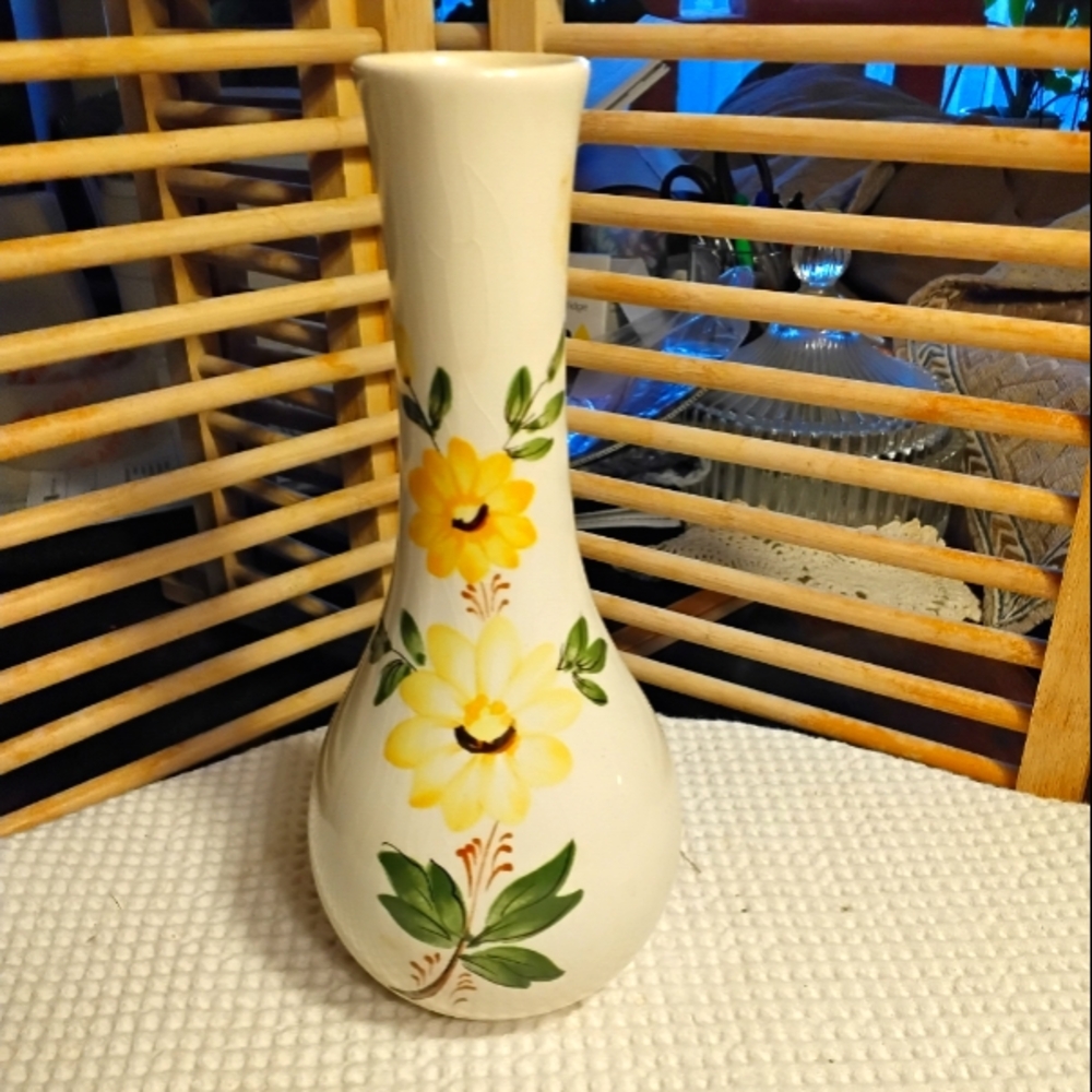 1979 F.T.D.A. Sado-Portugal Yellow Flower Vase
